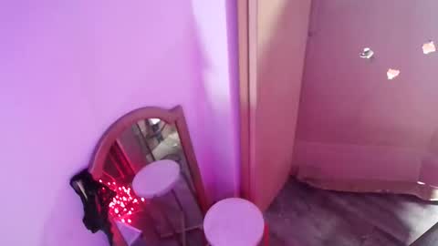 mattiedee369 online show from March 1, 2026, 8:22 pm