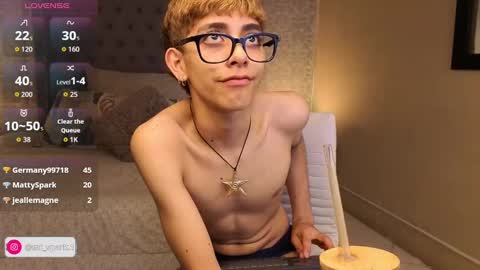 matty_spark online show from October 3, 2025, 1:19 pm