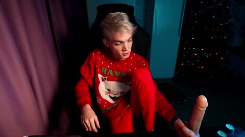 Matty  Aiden online show from December 22, 2024, 1:55 pm