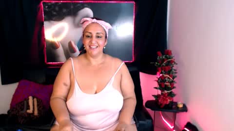 Daniella  online show from November 13, 2025, 5:06 am