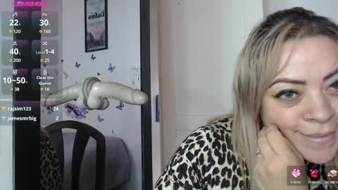 Mature liaa online show from January 28, 2025, 5:14 pm