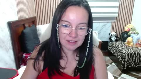 Snapshot of mature_wolf chatting on May 1, 2026, 11:53 pm Sonia online show from May 1, 2026, 11:53 pm