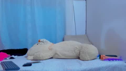 Snapshot of maturealicia chatting on October 23, 2025, 4:01 am Alicia STREAMING SCHEDULE 1400 - 2130 GMT-5 online show from October 23, 2025, 4:01 am