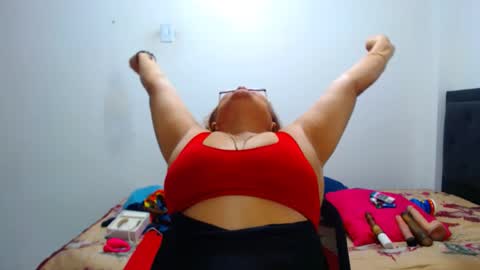 maturehot649 online show from September 12, 2025, 2:28 pm