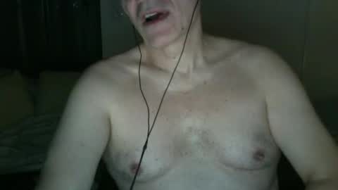 Snapshot of maturehotman chatting on February 4, 2025, 7:22 pm maturehotman online show from February 4, 2025, 7:22 pm