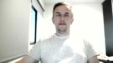 matureontheedge online show from June 7, 2026, 6:06 am