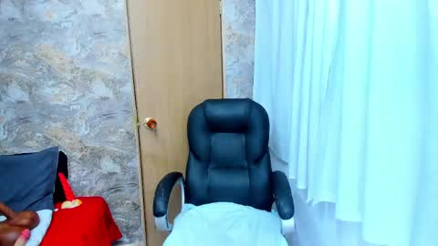 Snapshot of maturepure_ chatting on April 29, 2026, 10:38 pm maturepure_ online show from April 29, 2026, 10:38 pm