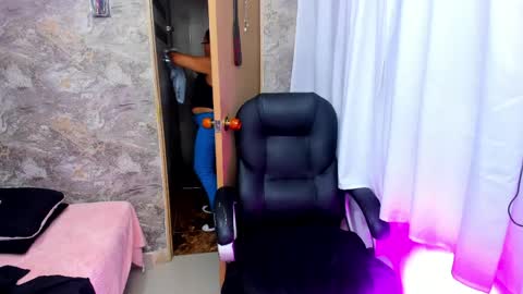 Snapshot of maturepure_ chatting on May 29, 2026, 11:36 pm maturepure_ online show from May 29, 2026, 11:36 pm