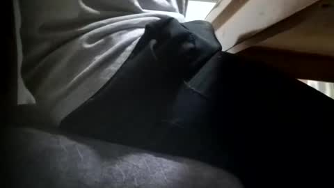 mau422 online show from February 9, 2025, 10:54 pm