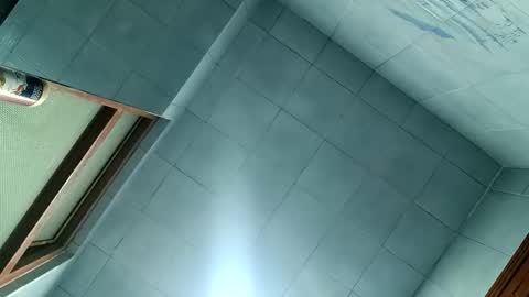 mau422 online show from November 24, 2025, 12:10 am