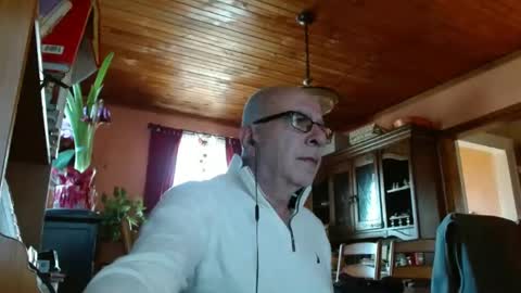 Maurice online show from January 15, 2025, 3:50 pm