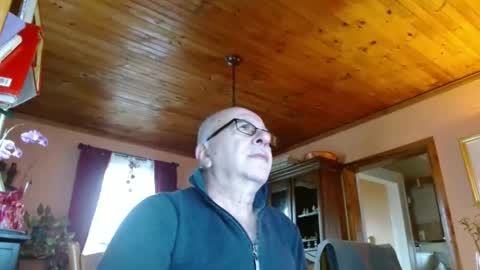 Maurice online show from February 2, 2025, 12:46 pm