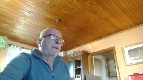 Maurice online show from April 11, 2026, 11:14 am