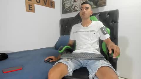 Snapshot of mauricio_smiith chatting on March 3, 2026, 2:07 am MAURICIO online show from March 3, 2026, 2:07 am