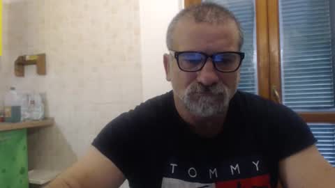 Snapshot of mauro1971 chatting on October 4, 2025, 3:21 pm mauro1971 online show from October 4, 2025, 3:21 pm