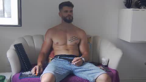 Snapshot of mauro_real_man chatting on July 6, 2026, 10:01 am mauro_real_man online show from July 6, 2026, 10:01 am