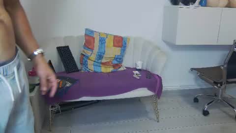 Snapshot of mauro_real_man chatting on July 20, 2026, 7:44 am mauro_real_man online show from July 20, 2026, 7:44 am