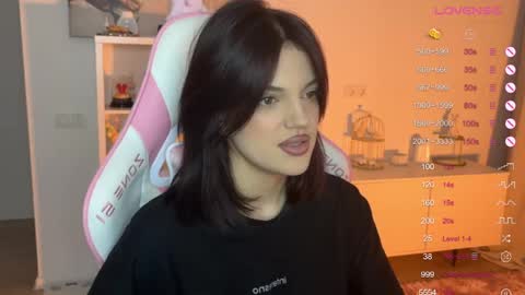 Mavis online show from September 19, 2025, 9:37 pm