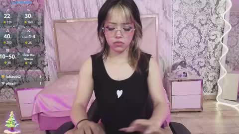 Mavis  online show from November 17, 2025, 11:38 am