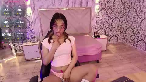 Mavis  online show from November 25, 2025, 11:43 am