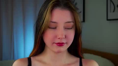 Eva online show from November 14, 2025, 2:43 am