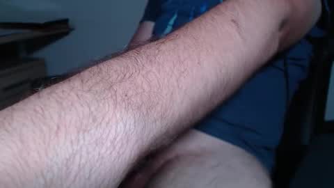 Snapshot of max12099 chatting on September 24, 2025, 9:18 pm Max online show from September 24, 2025, 9:18 pm