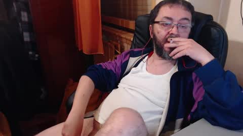 Max online show from December 1, 2024, 9:26 pm