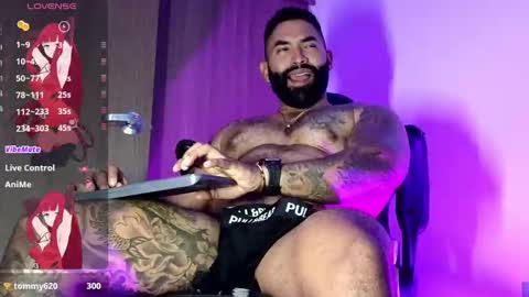 max__prada online show from September 20, 2025, 1:50 am