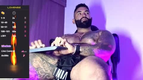 max__prada online show from October 18, 2025, 1:30 am