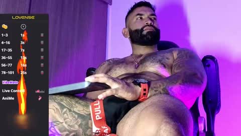 max__prada online show from November 8, 2025, 2:12 am