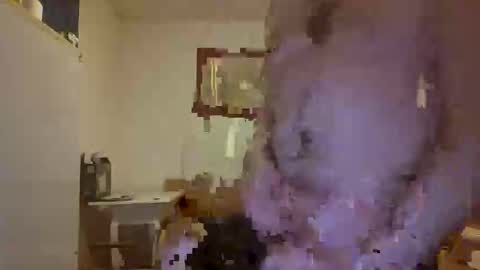 Snapshot of max_arahnofob chatting on November 5, 2025, 2:33 am Max Bax online show from November 5, 2025, 2:33 am