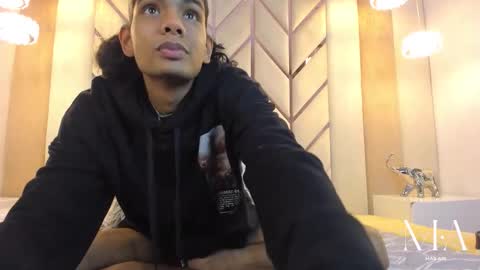 Snapshot of max_ari chatting on January 9, 2026, 3:20 am MAX online show from January 9, 2026, 3:20 am