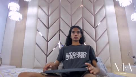 Snapshot of max_ari chatting on January 10, 2026, 3:08 am MAX online show from January 10, 2026, 3:08 am