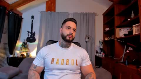 max D. online show from January 13, 2025, 1:49 pm