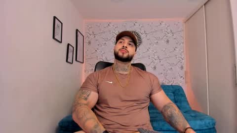Snapshot of max_dic1 chatting on April 28, 2026, 12:53 am max D. online show from April 28, 2026, 12:53 am