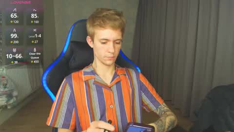 Max Gen with tats 24years  And Ethan without tats 20 years online show from December 23, 2024, 8:47 pm