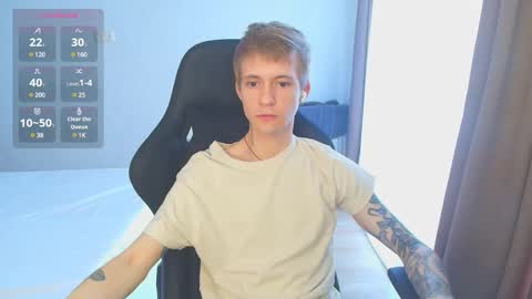 Max Gen with tats 24years  And Ethan without tats 20 years online show from March 3, 2025, 11:33 am