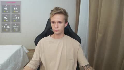 Max Gen with tats 24years  And Ethan without tats 20 years online show from October 19, 2025, 8:09 pm