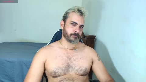 Snapshot of max_love25 chatting on January 18, 2026, 6:12 pm max_love25 online show from January 18, 2026, 6:12 pm