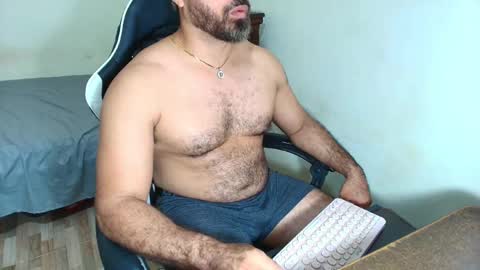 Snapshot of max_love25 chatting on February 23, 2026, 9:23 pm max_love25 online show from February 23, 2026, 9:23 pm