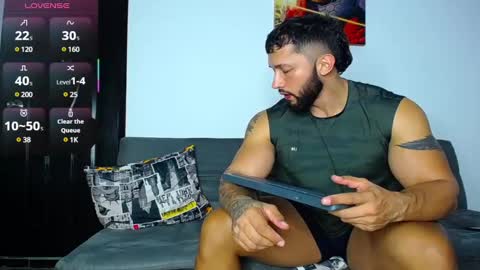 Maximo Mayer online show from February 20, 2025, 11:21 pm