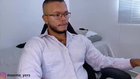 max_meyer online show from October 25, 2025, 7:41 pm