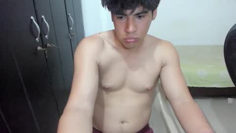 Snapshot of max_miller66 chatting on April 8, 2026, 1:22 pm Max online show from April 8, 2026, 1:22 pm