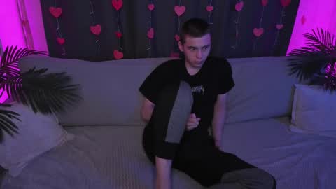 Max online show from March 7, 2025, 6:54 pm