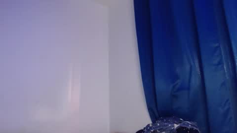 max_snow1616 online show from November 30, 2025, 7:51 pm