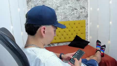 max_sstteel online show from May 1, 2026, 1:05 pm