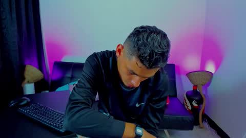 MAX     online show from January 16, 2026, 11:31 pm