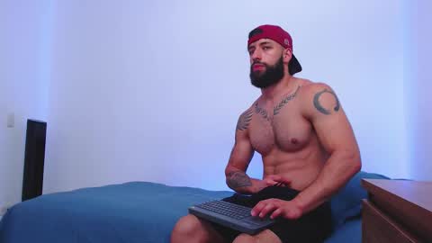 Snapshot of max_xl_ chatting on March 25, 2026, 4:35 pm max_xl_ online show from March 25, 2026, 4:35 pm