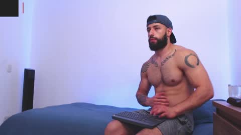 Snapshot of max_xl_ chatting on April 9, 2026, 4:23 pm max_xl_ online show from April 9, 2026, 4:23 pm