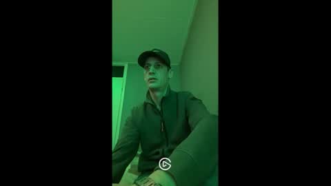 Snapshot of maxbose666 chatting on January 26, 2025, 1:52 am Max online show from January 26, 2025, 1:52 am